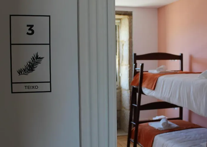 Hostel Casa Do Pinheiro *