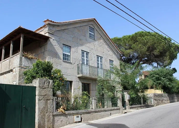 Hostel Casa Do Pinheiro Lagares da Beira